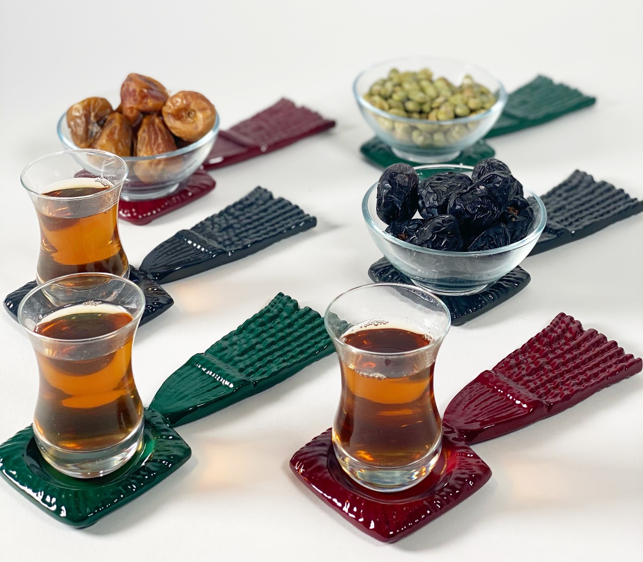Metal Tassel Plate with Tea Glass Cup (Set of 12 Pieces) - Tiffany Collection