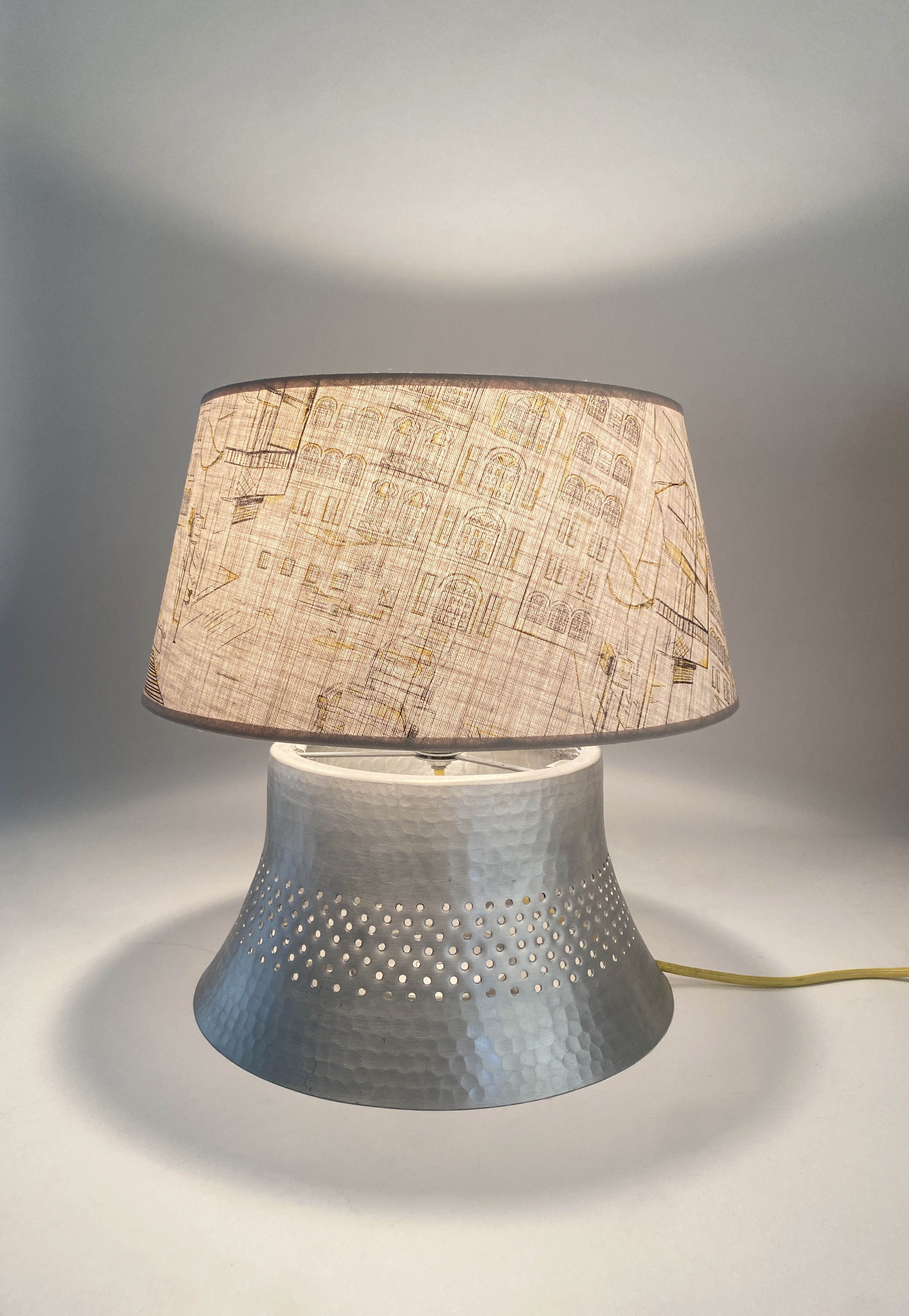 Table Lamp with Beirut Drawings on Fabrics Small - The Roots Collection