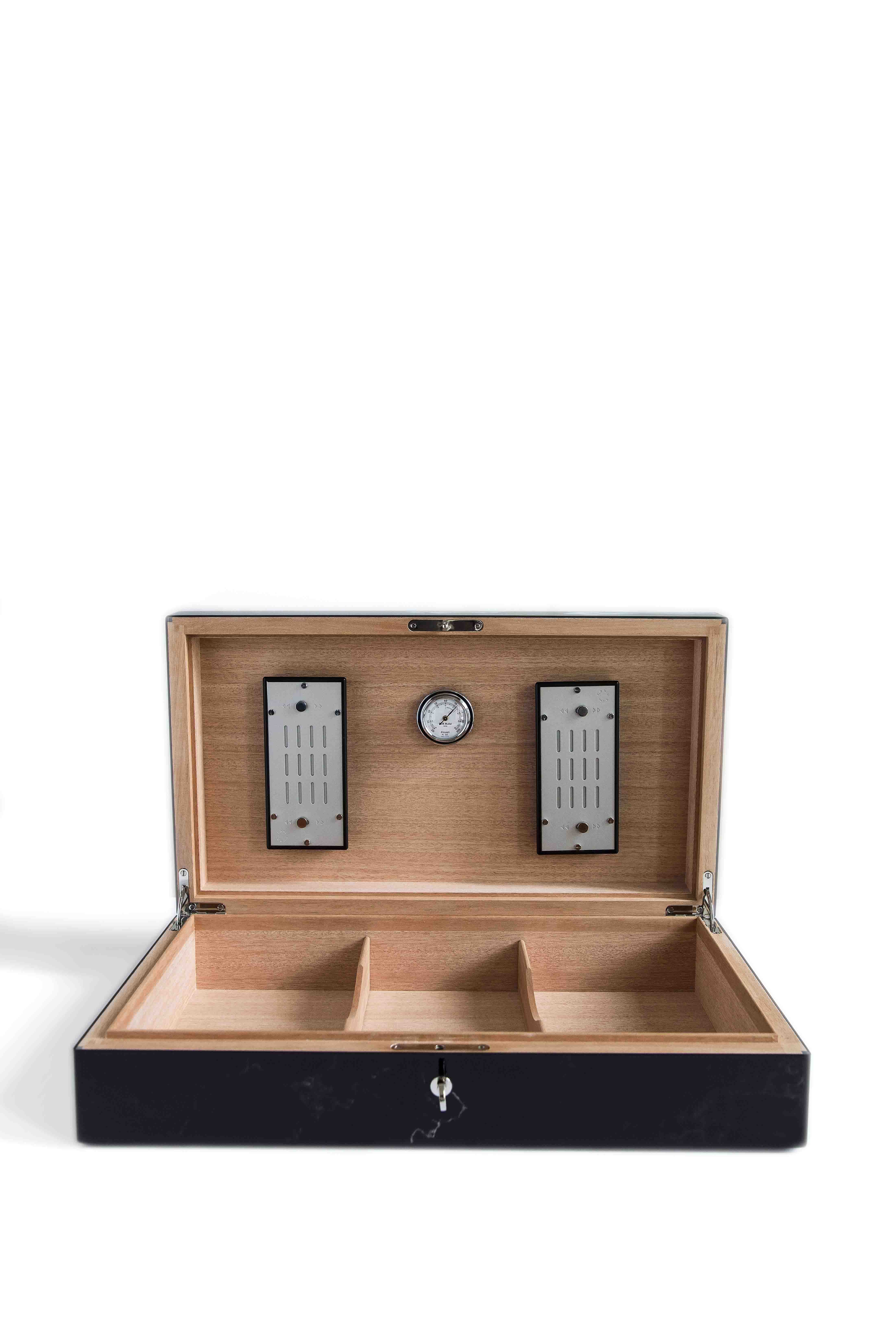 Humidor 110 Cigars Red - Elie Bleu Collection