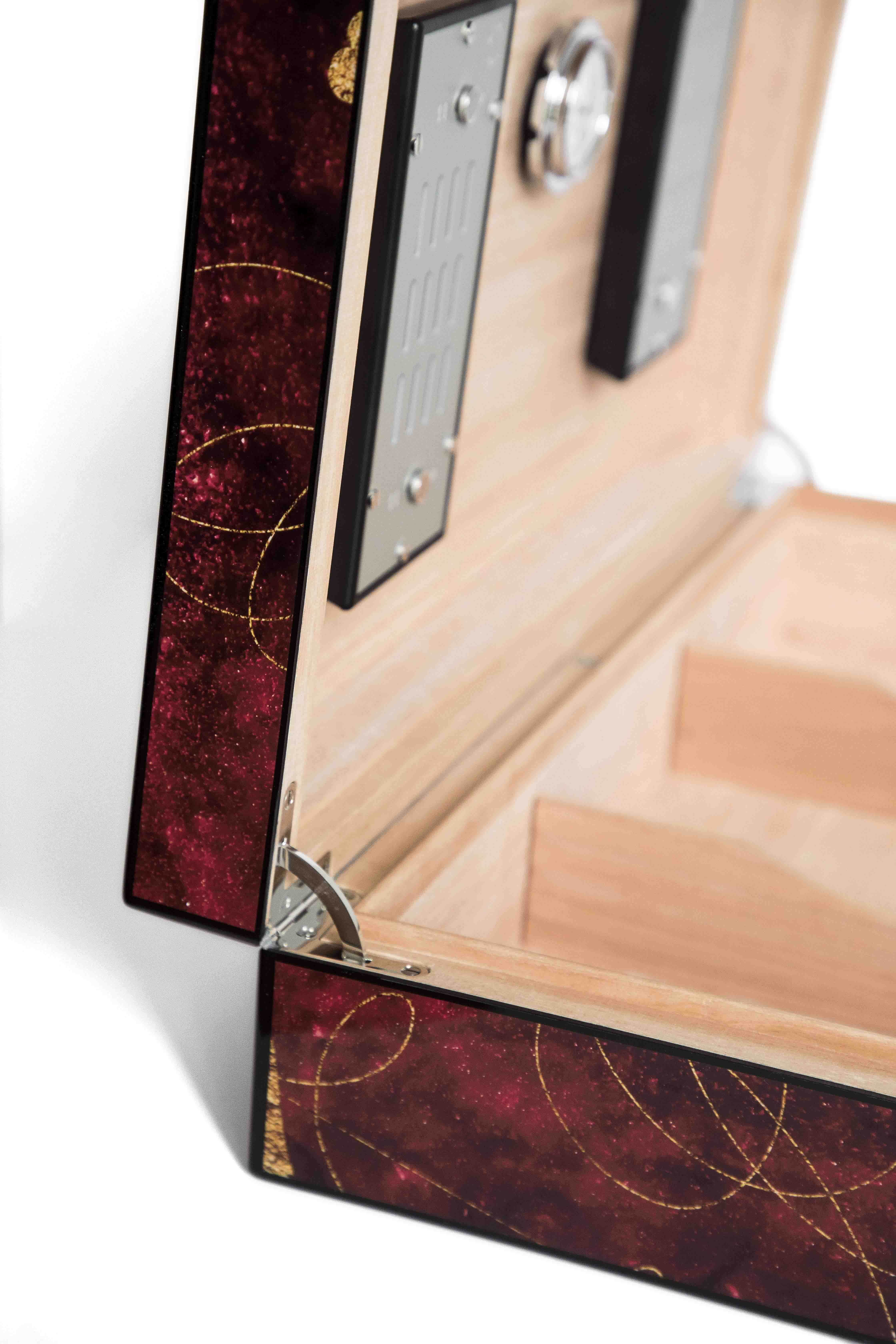 Humidor 110 Cigars Red - Elie Bleu Collection