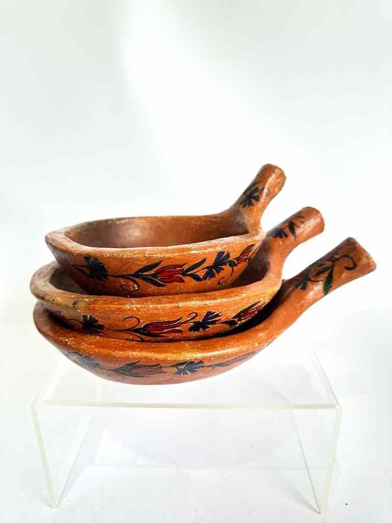 Medium Pan with Handle