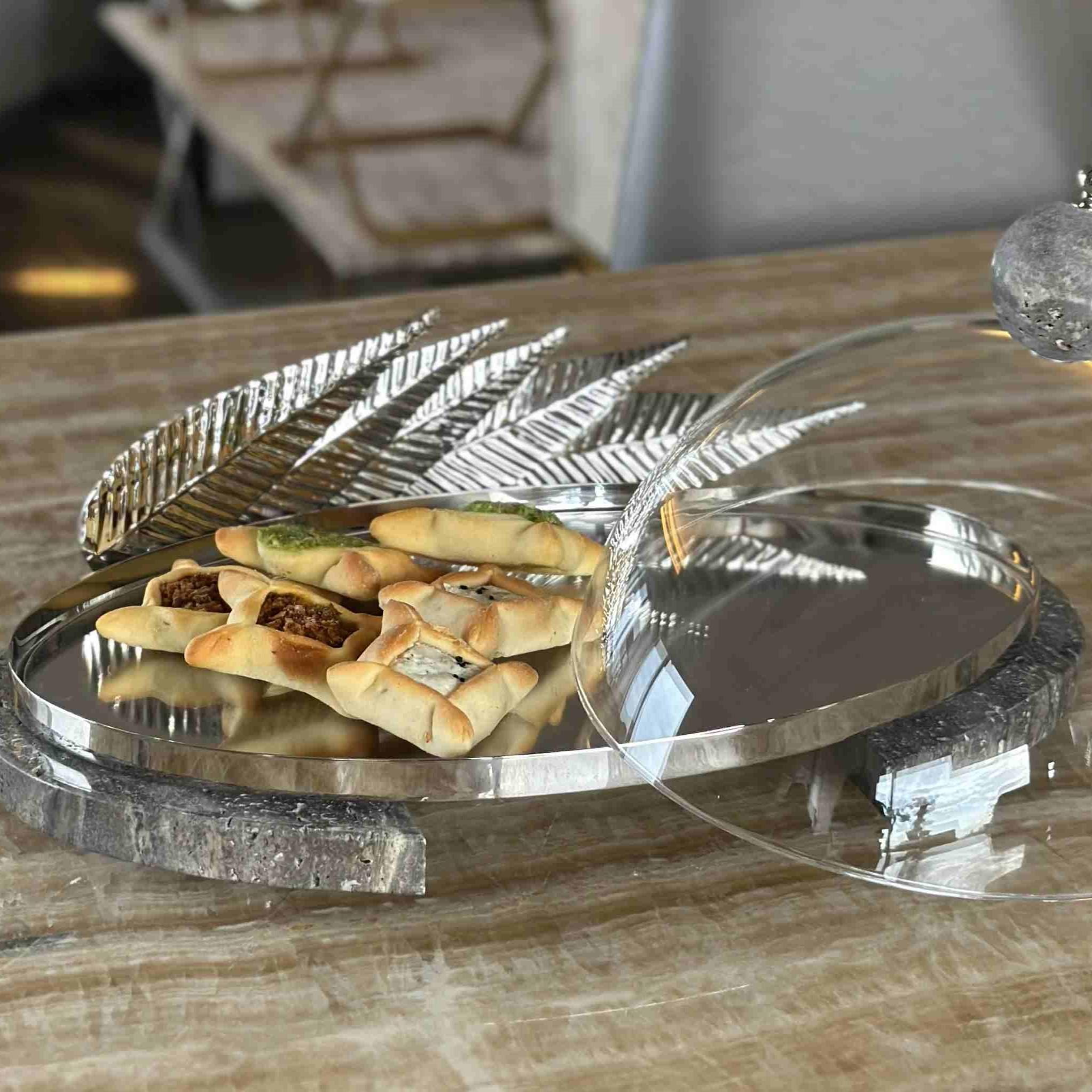 Oval Platter with Acrylic Cover