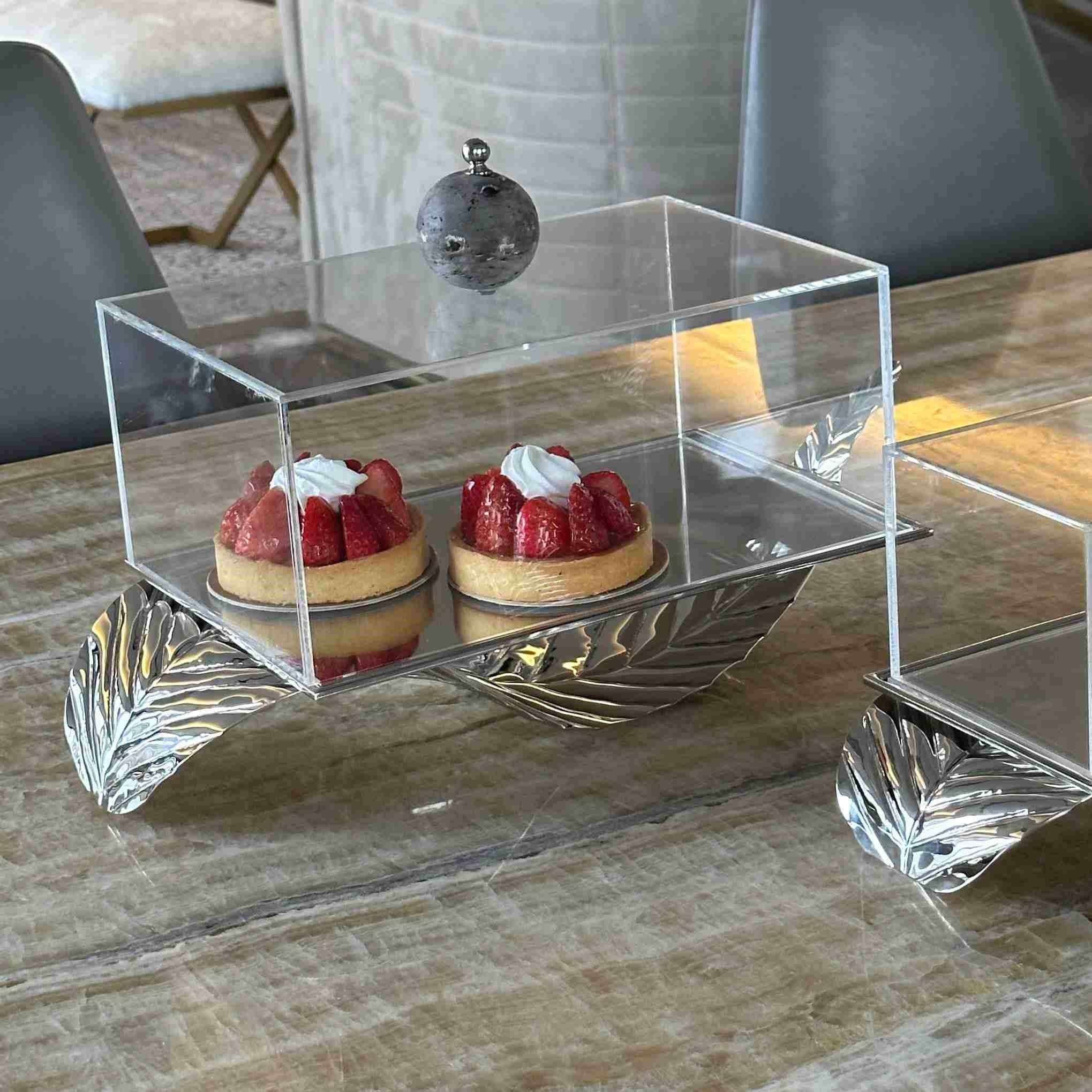 Cake Platter with Acrylic Cover