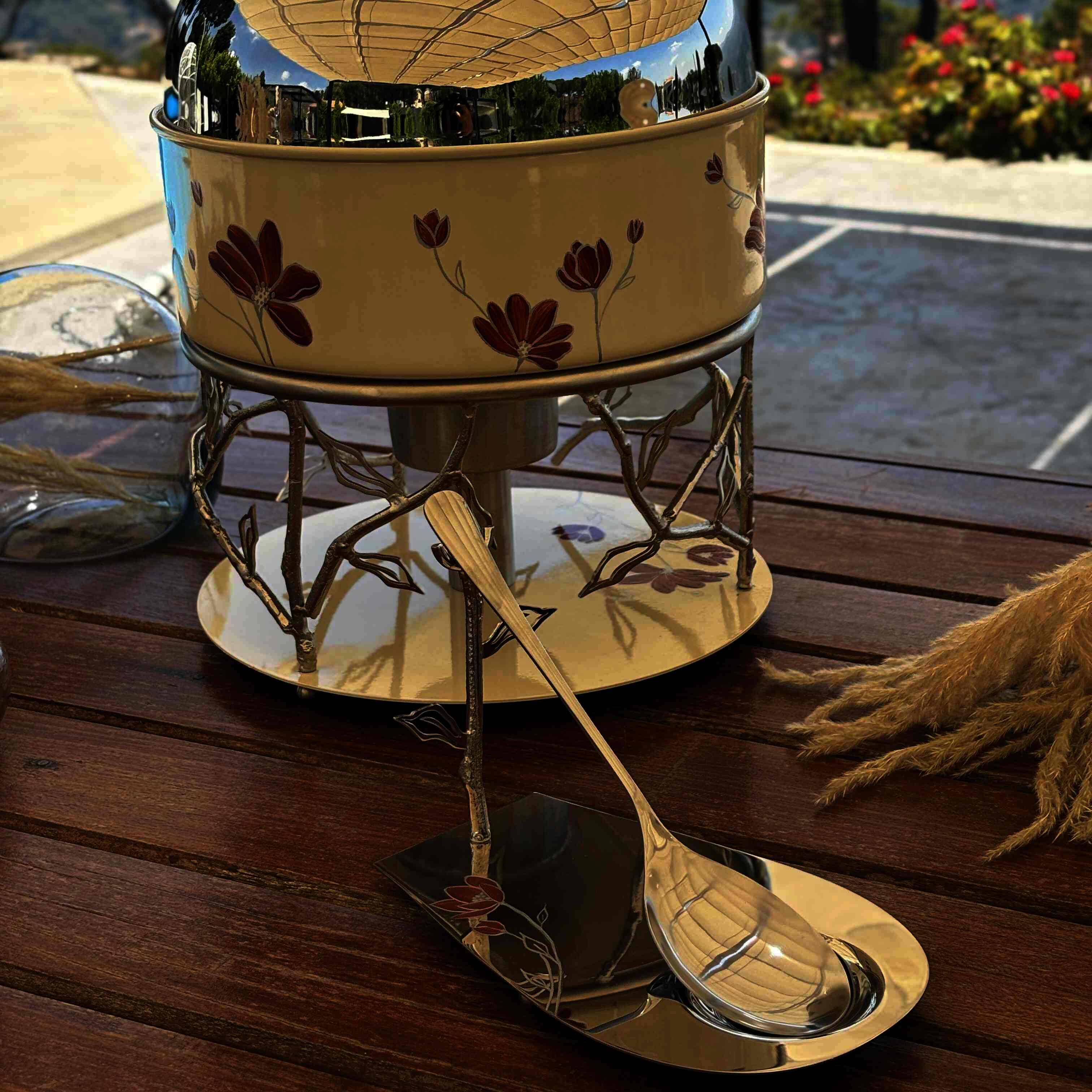Stand for Serving Spoon - Magnolia Collection