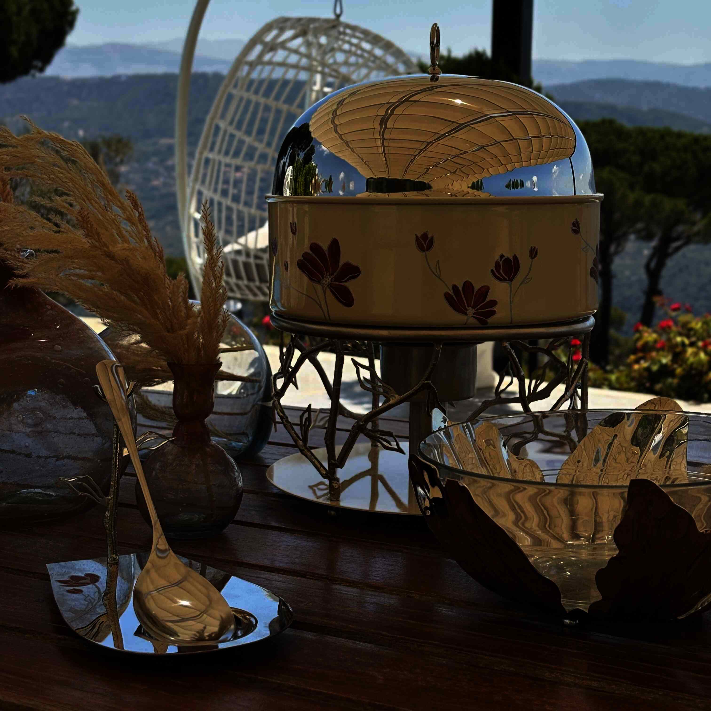 Stand for Serving Spoon - Magnolia Collection