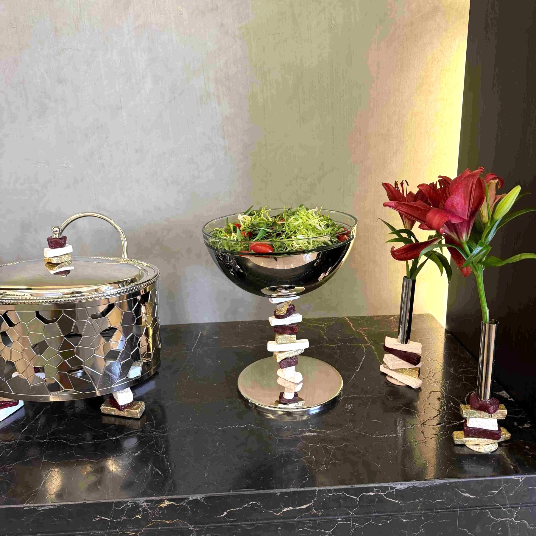 Brass vase with ceramic base - Celestia Collection