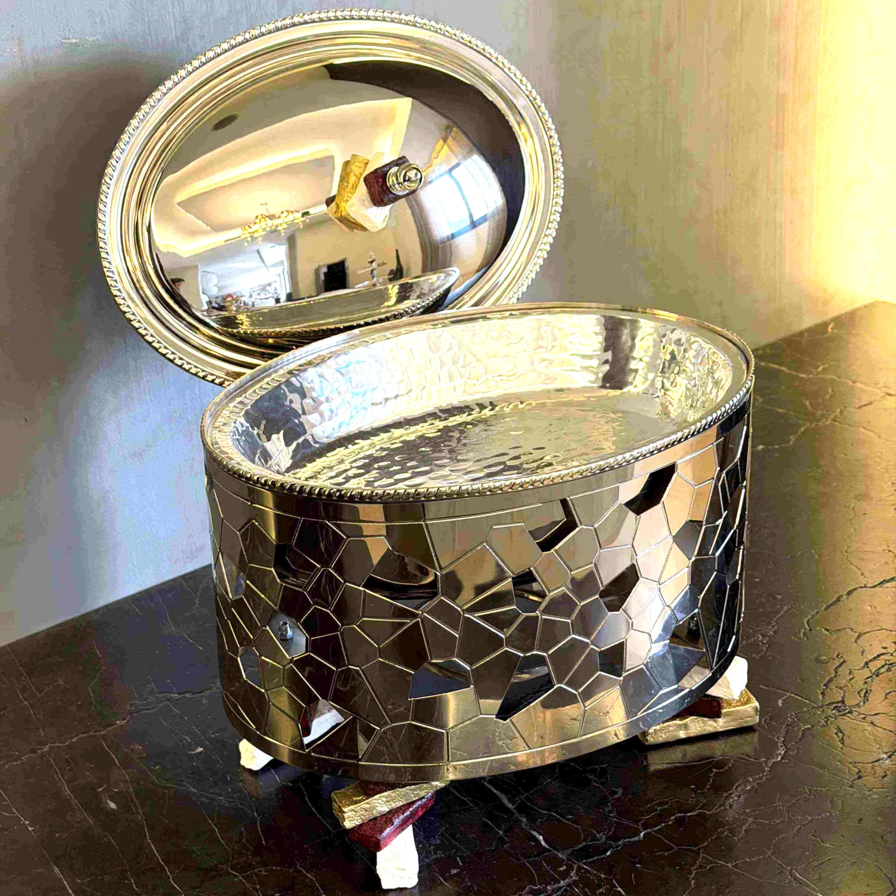 Brass warmer with ceramic - Celestia Collection